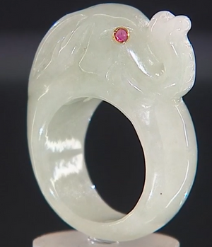 Jade of Yesteryear Sterling Silver Goldclad Elephant Carved Ring, Size 6