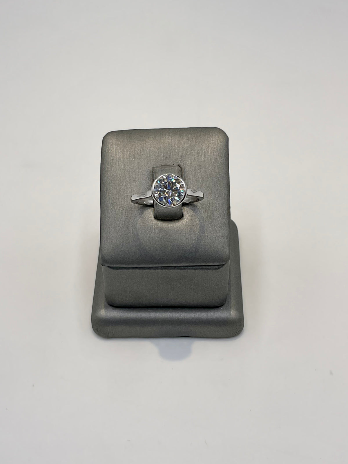 11. 11269 - 14KW Lab Ring Round Bezel Solitaire F-VVS2 2.01CTTW ($3995) (Yellow also available) | 14k White Gold