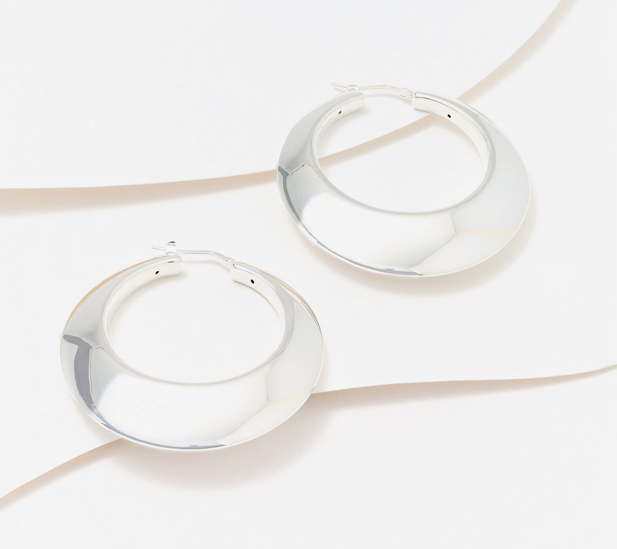 UltraFine 950 Silver Polished Graduated 2" Hoops