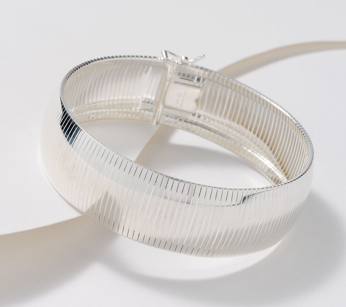 UltraFine 950 Silver Polished Bold Omega Bracelet, Avg