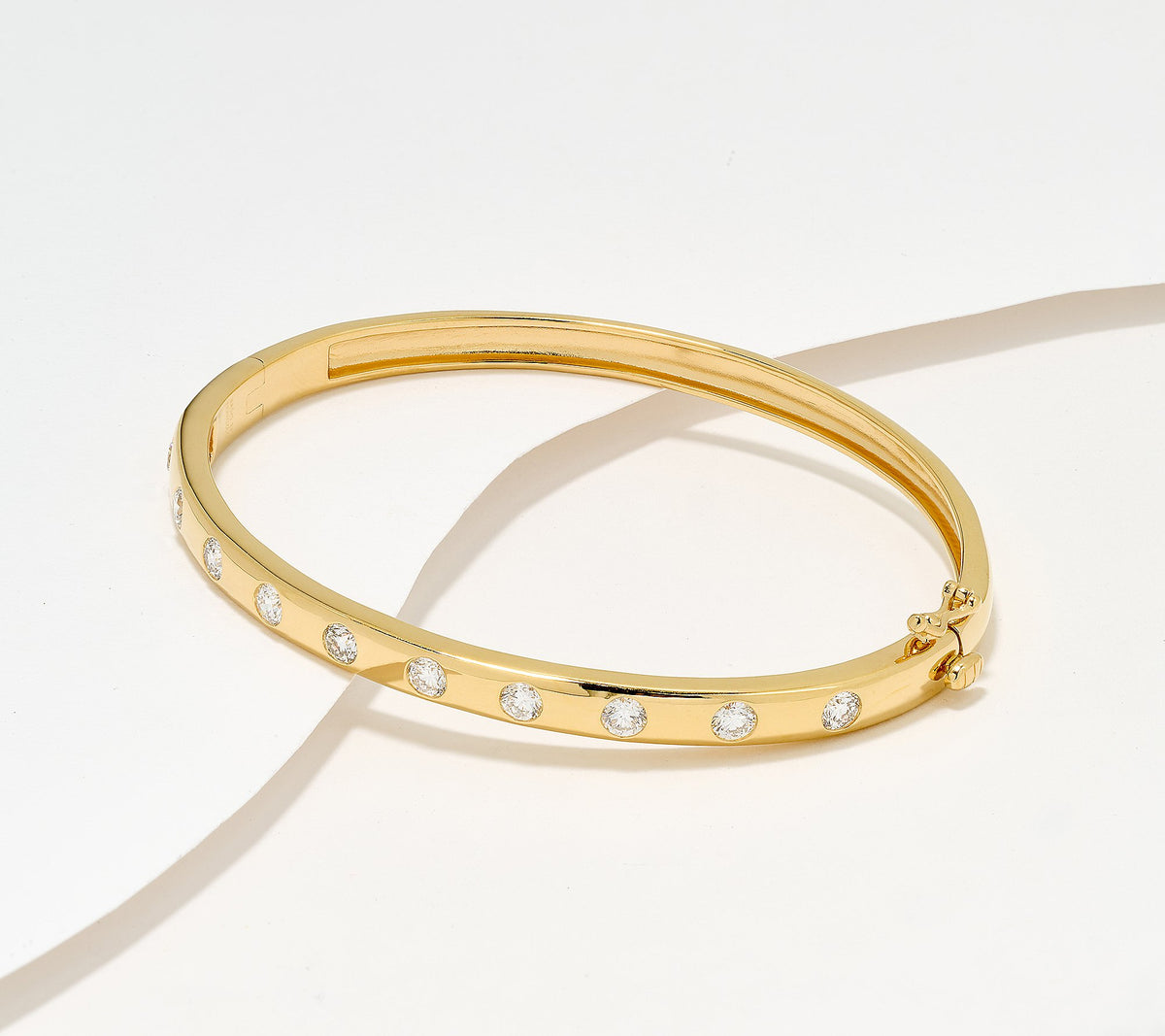Fire Light 1.50ct Lab Grown Diamond Sterling Silver Round Bangle 7-1/4"
